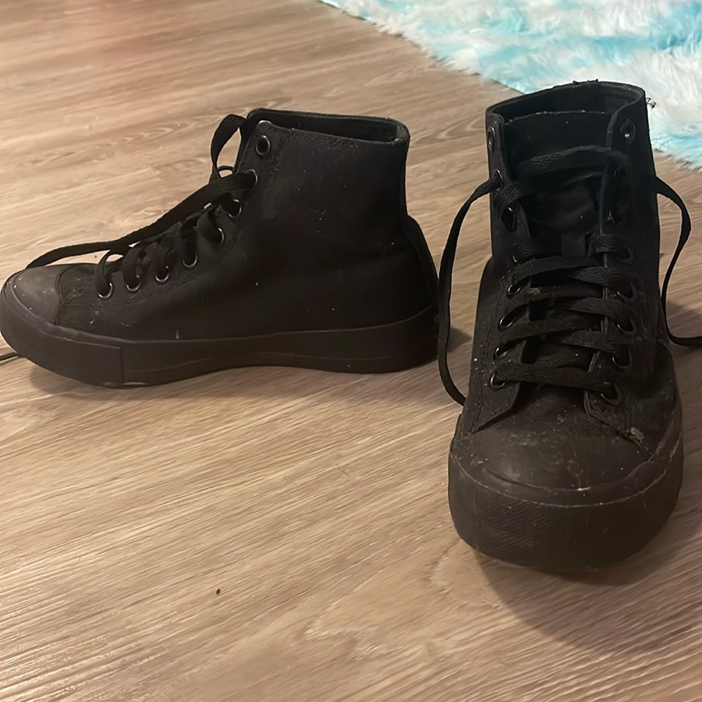 Non-slip high top shoes